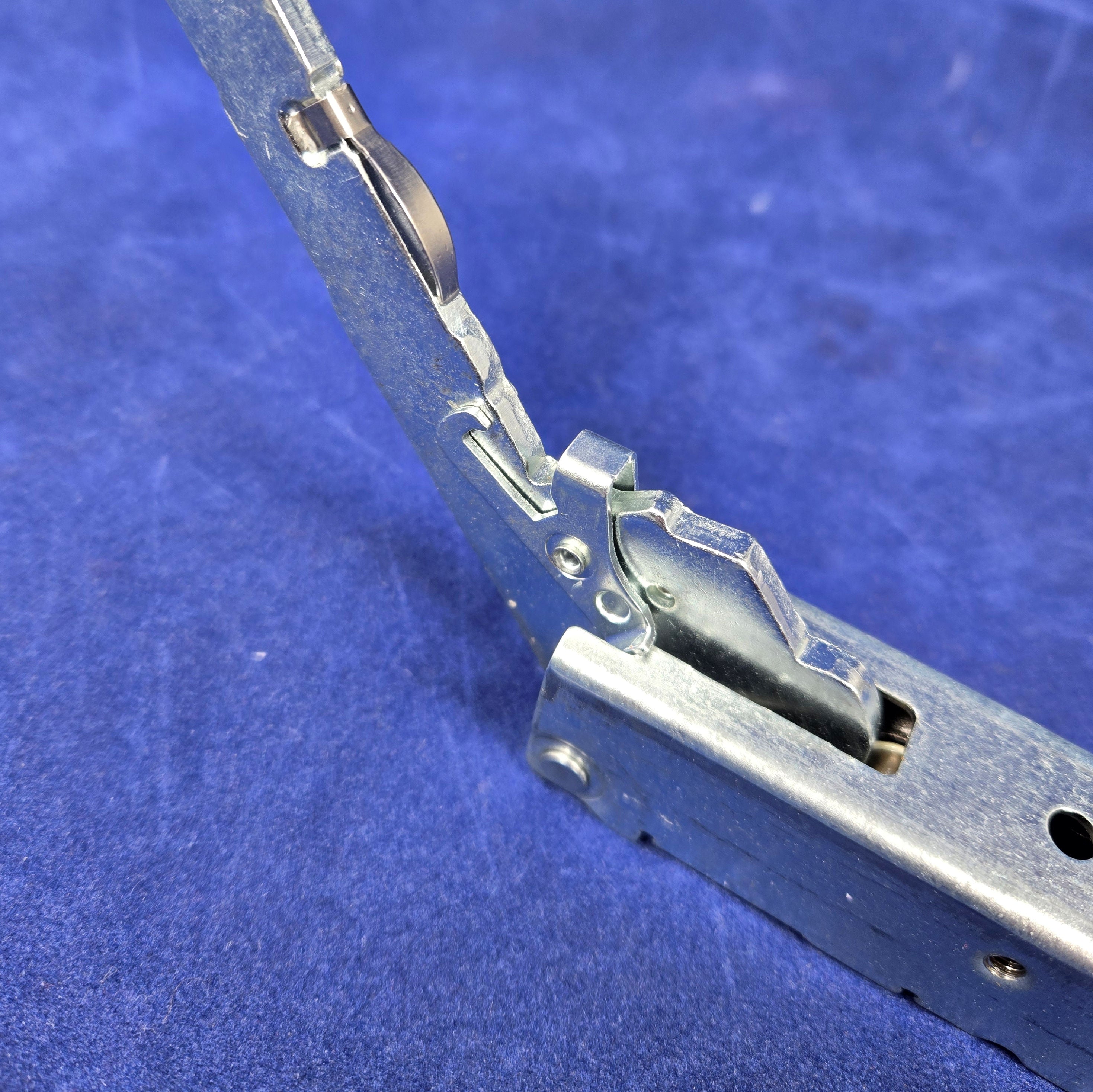 Left or Right hand door hinge for Bosch ovens - 12028763