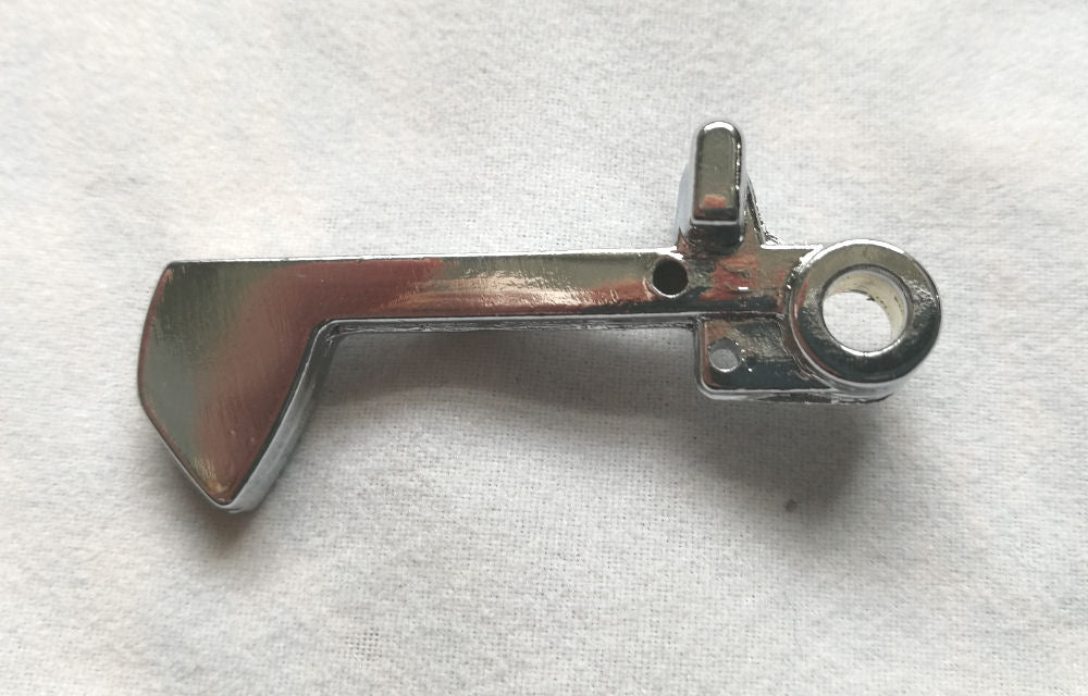 DE64-40296B door latch hook