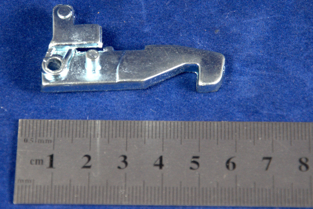 Sharp R1900M microwave oven Door hook (latch head)- LSTPPA288WRMZ