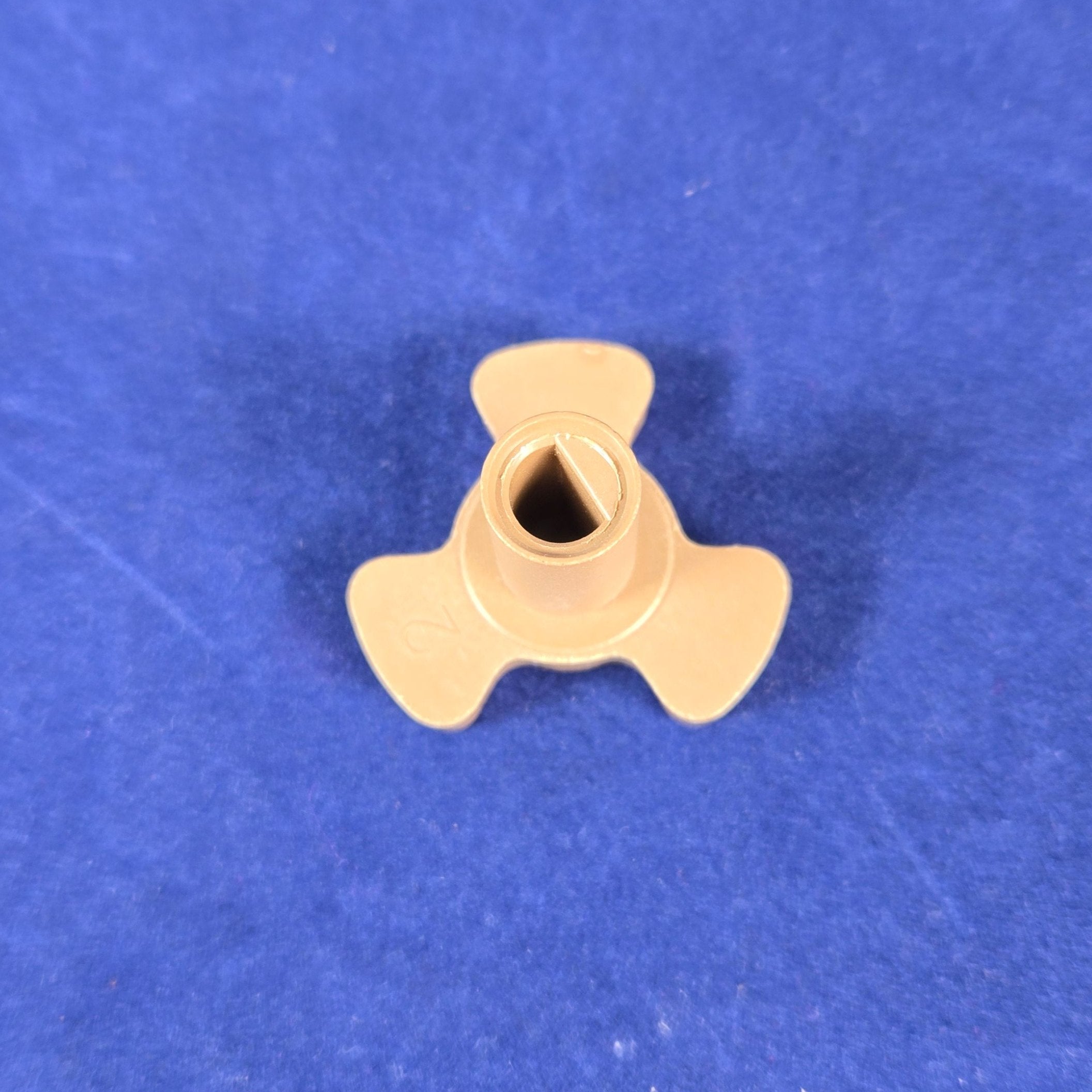Sharp R-764WM Turntable Coupling 262200100002