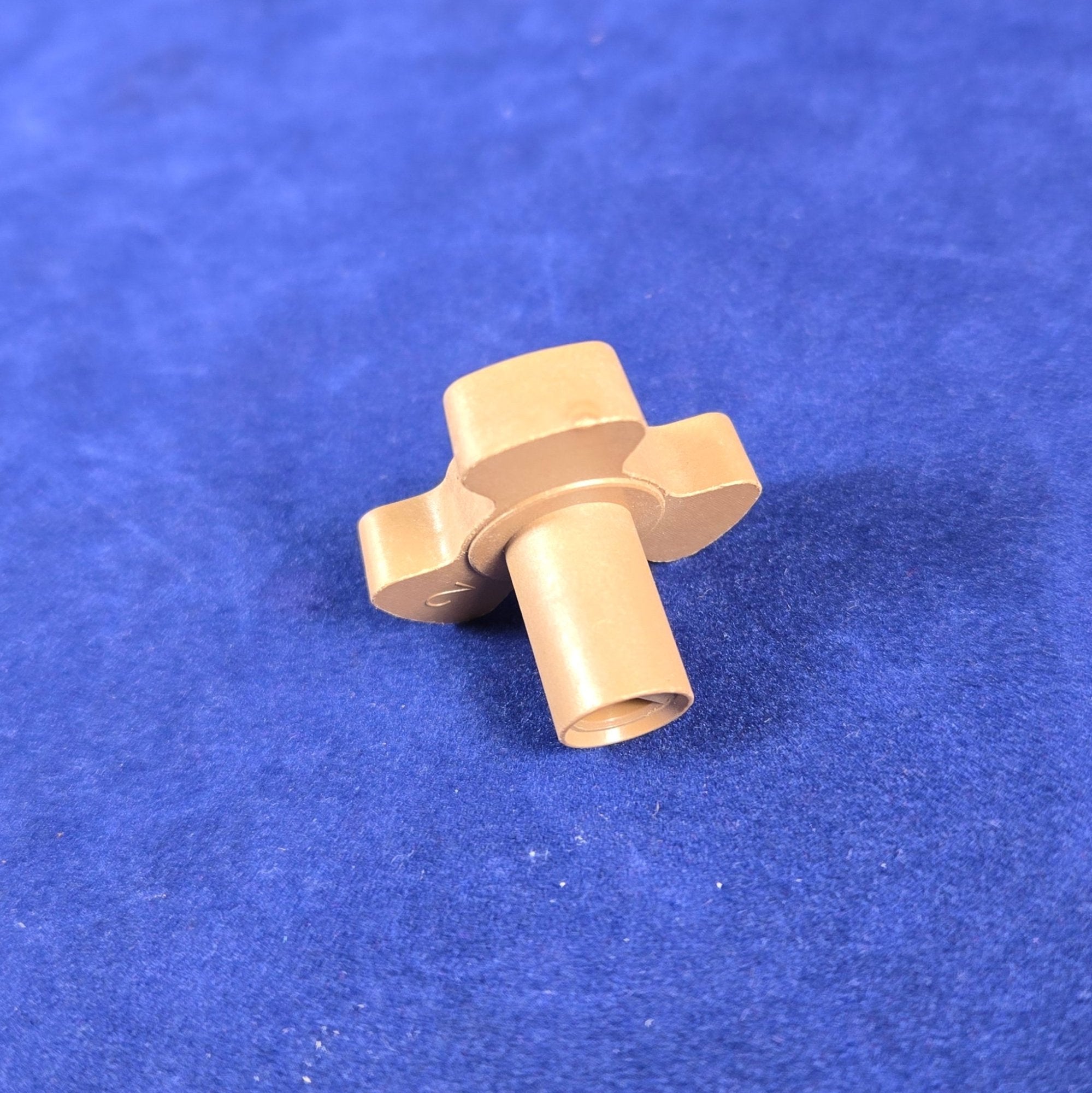 Sharp R-743BK Turntable Coupling 262200100002