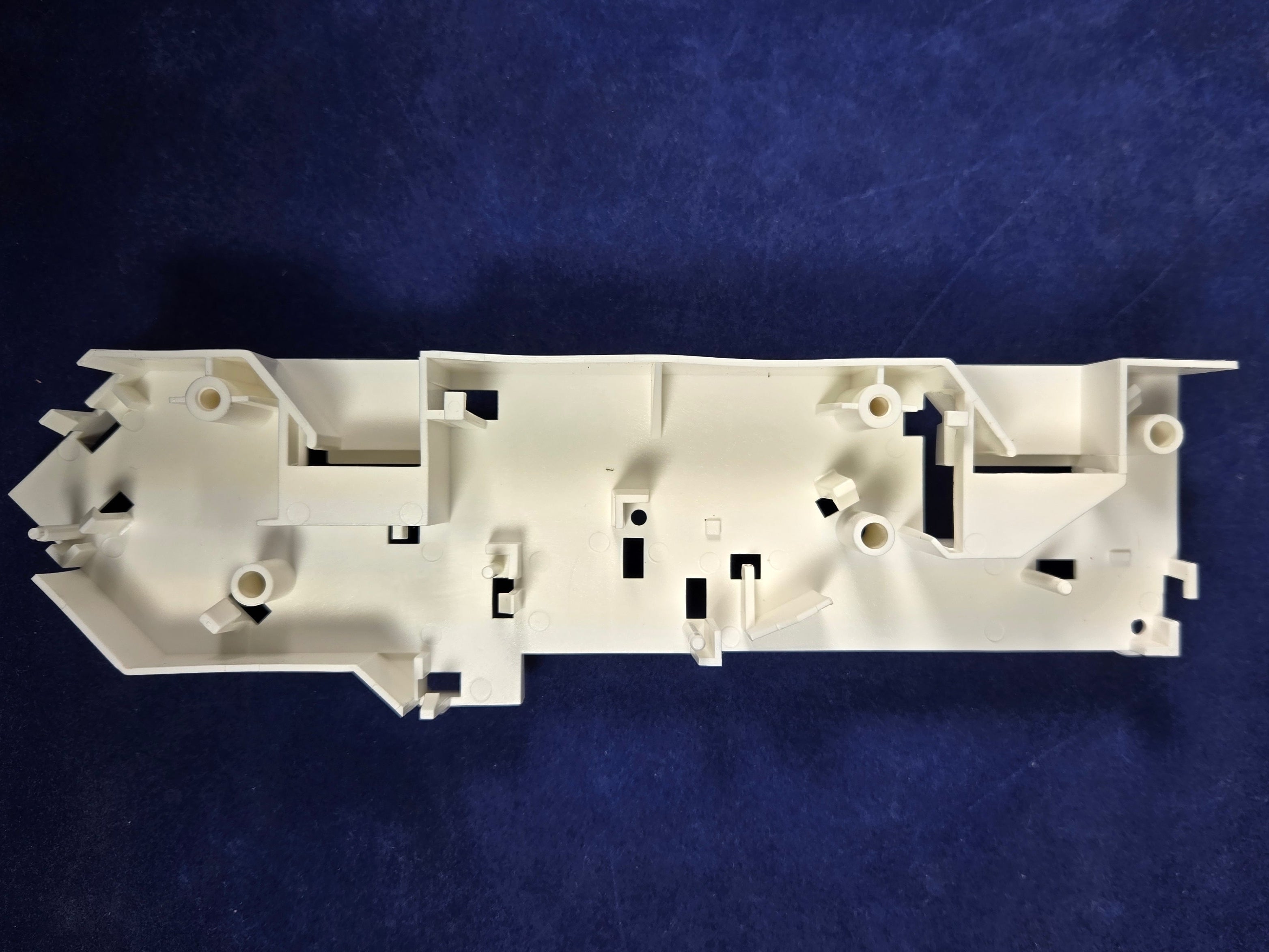 Sharp R-25AT, Sharp R-25AM Door latch-hook PHOK-A167WRFZ.