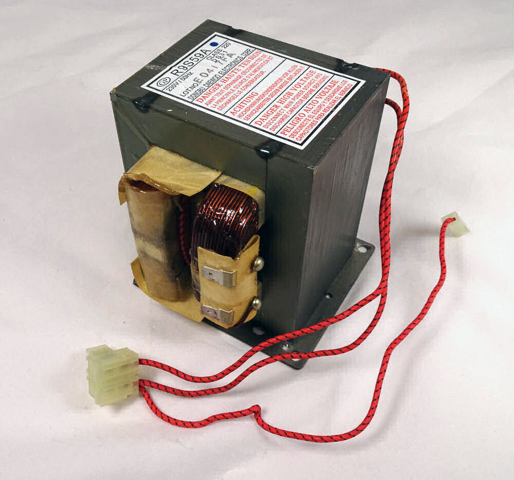 Daewoo KOM9F85 high voltage transformer - 3518126400