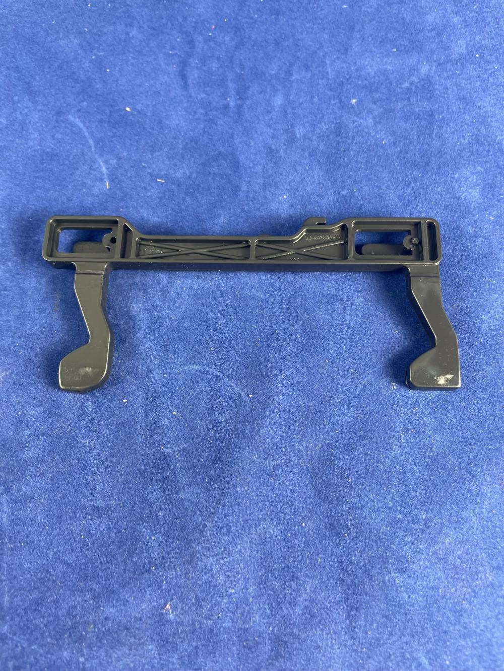 Samsung DE64-02430A door latch hooks
